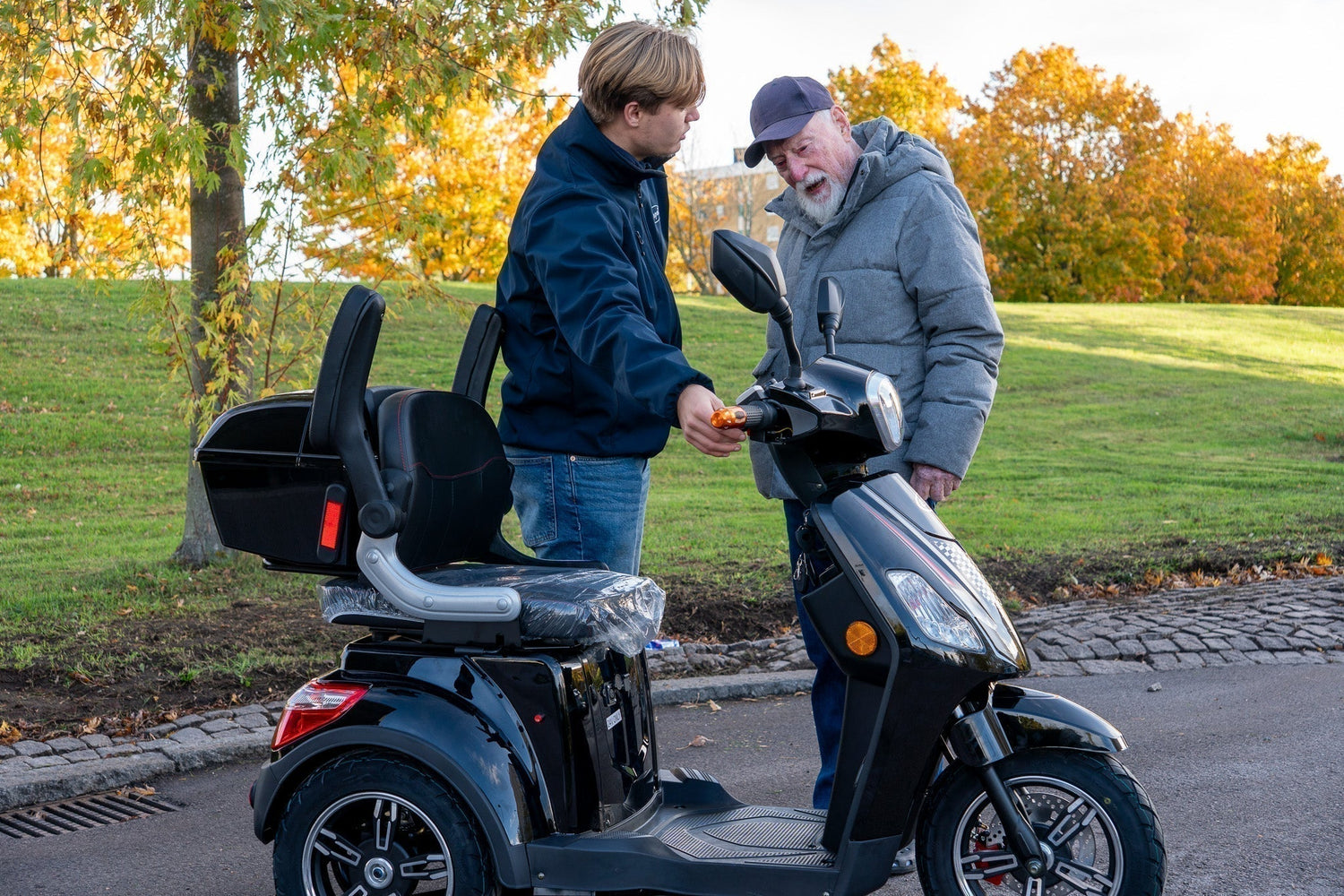 Därför är en promenadscooter ett smart val för många seniorer